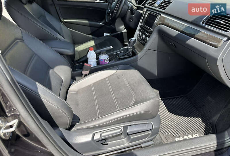 Седан Volkswagen Passat 2018 в Львове фото 12 Седан Volkswagen Passat 2018 в Львове