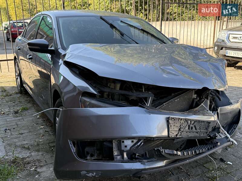 Седан Volkswagen Passat 2014 в Борисполе