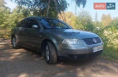 Седан Volkswagen Passat 2003 в Вышгороде