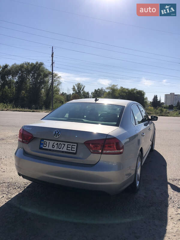 Седан Volkswagen Passat 2013 в Полтаві