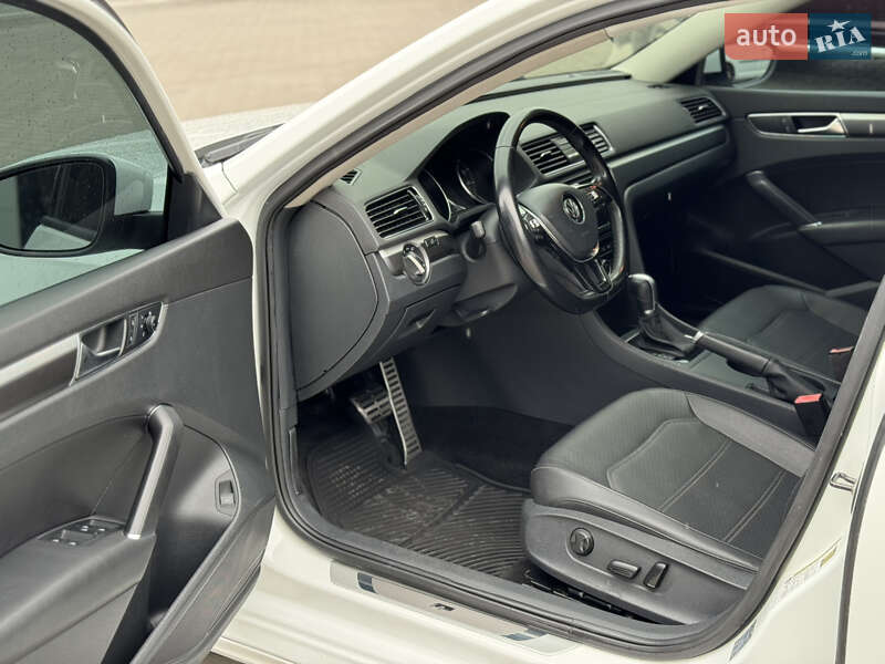 Седан Volkswagen Passat 2017 в Виннице