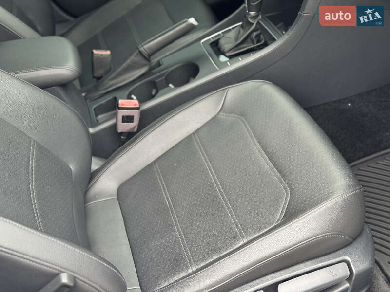 Седан Volkswagen Passat 2017 в Виннице