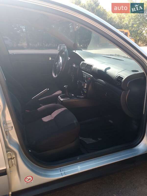 Седан Volkswagen Passat 1999 в Первомайске