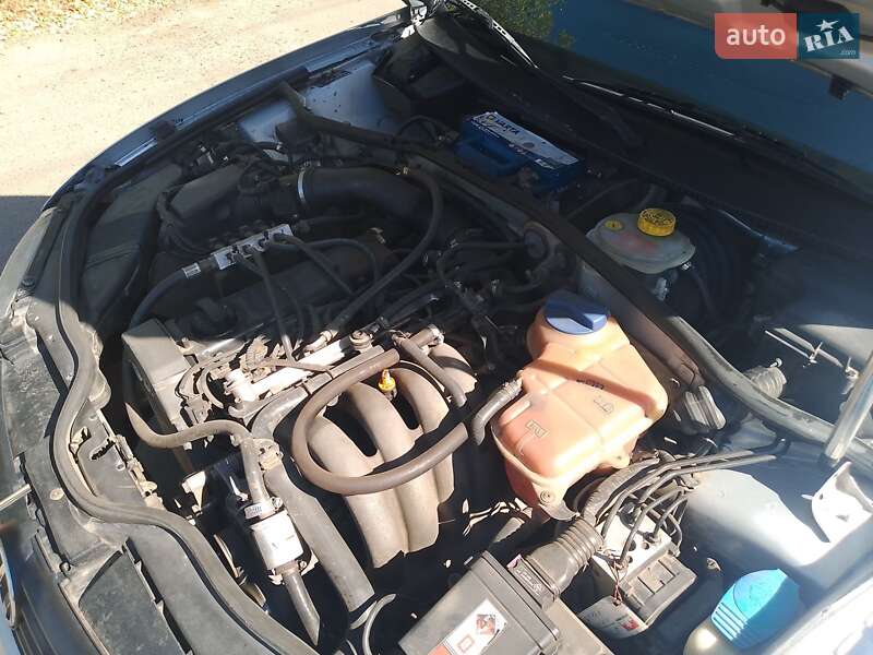 Седан Volkswagen Passat 1999 в Первомайске