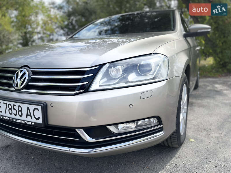 Седан Volkswagen Passat 2012 в Каменском
