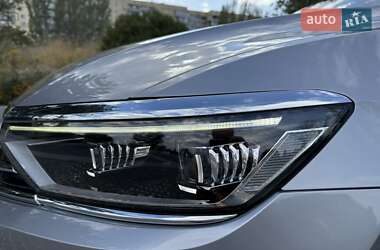 Седан Volkswagen Passat 2020 в 