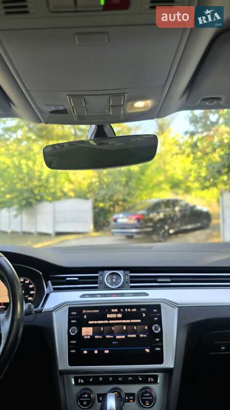 Універсал Volkswagen Passat 2018 в Дніпрі