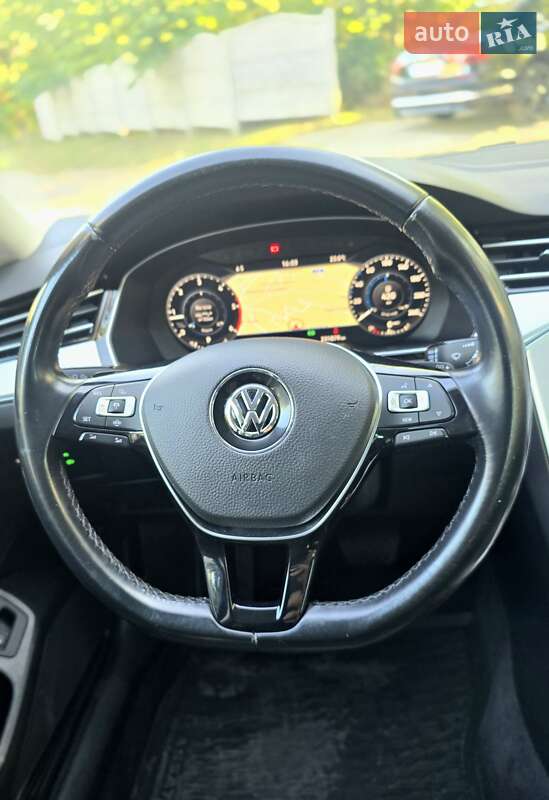 Універсал Volkswagen Passat 2018 в Дніпрі
