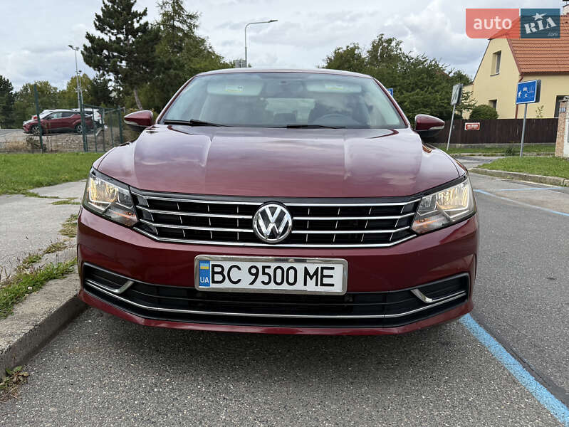 Седан Volkswagen Passat 2016 в Иршаве
