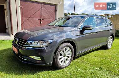 Універсал Volkswagen Passat 2021 в Луцьку