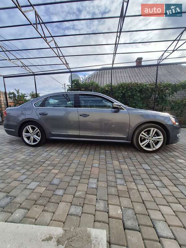 Седан Volkswagen Passat 2014 в Первомайську