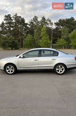Седан Volkswagen Passat 2007 в 