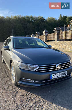 Универсал Volkswagen Passat 2016 в Луцке