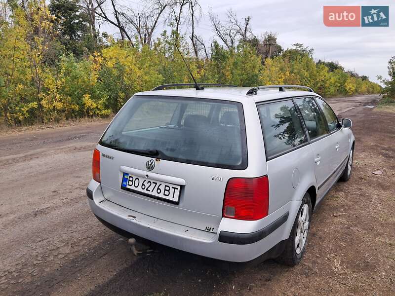 Универсал Volkswagen Passat 2000 в Барвенкове