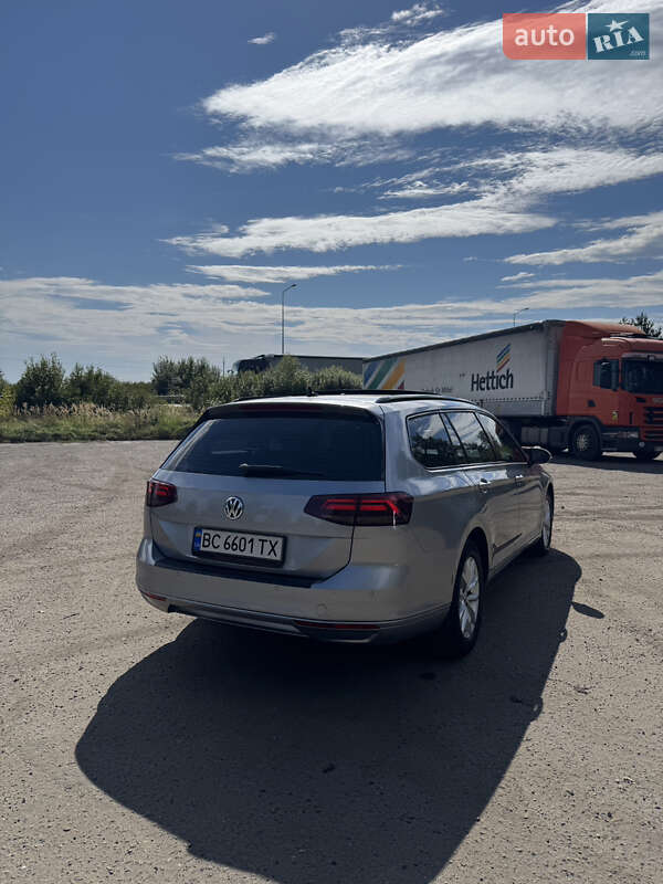 Универсал Volkswagen Passat 2018 в Львове