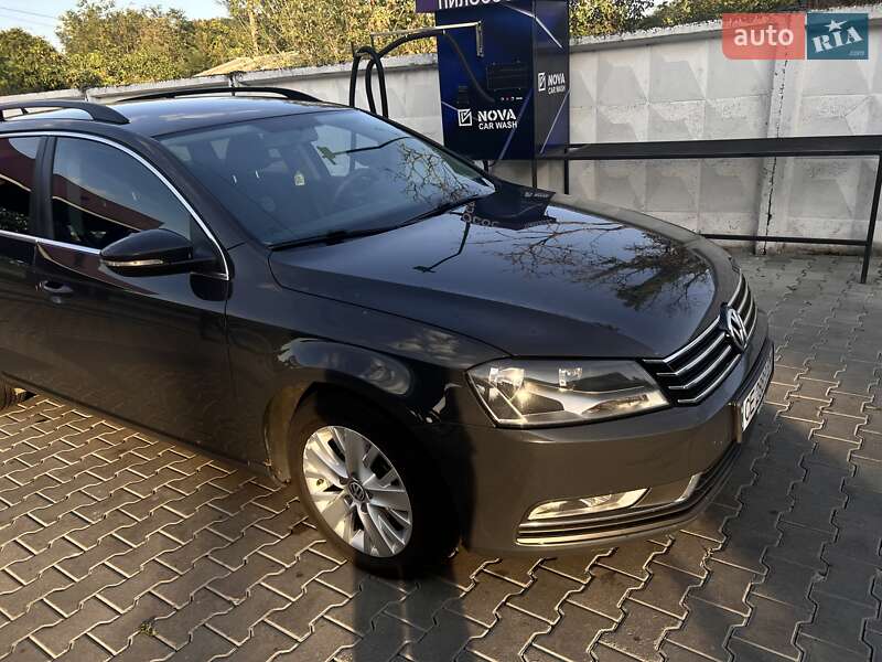 Универсал Volkswagen Passat 2013 в Черновцах