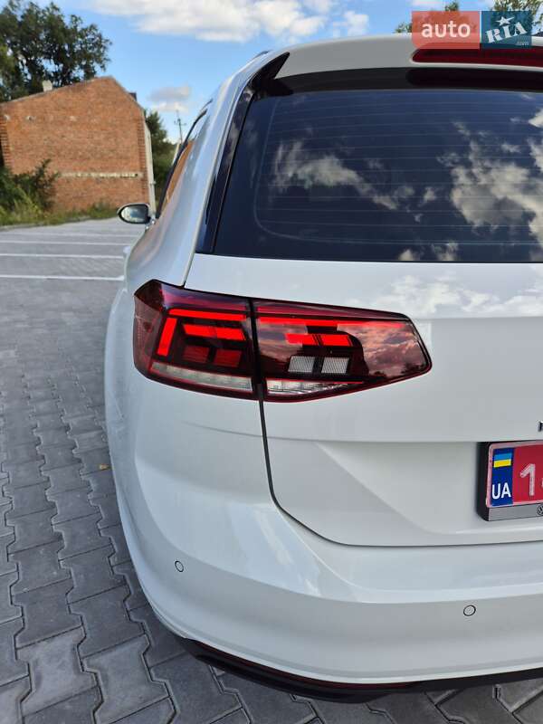 Универсал Volkswagen Passat 2020 в Тернополе