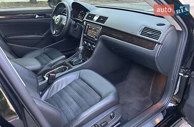 Седан Volkswagen Passat 2014 в 