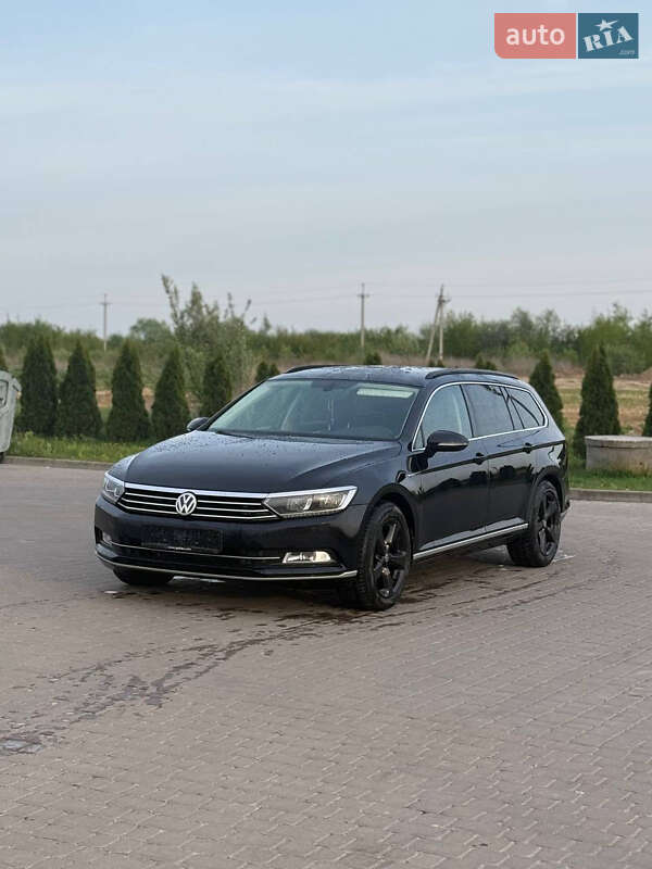 Універсал Volkswagen Passat 2015 в Львові