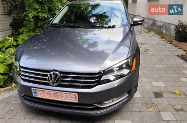 Седан Volkswagen Passat 2013 в Дубно
