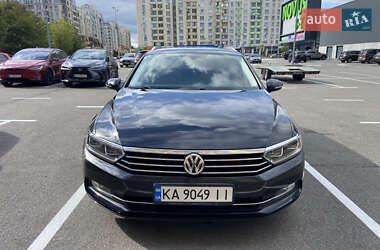 Универсал Volkswagen Passat 2015 в Софиевской Борщаговке