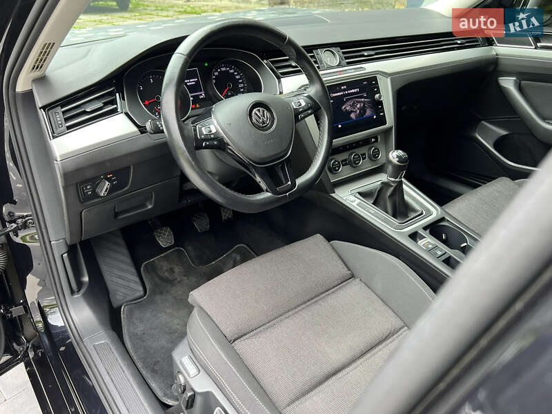 Седан Volkswagen Passat 2019 в Трускавце