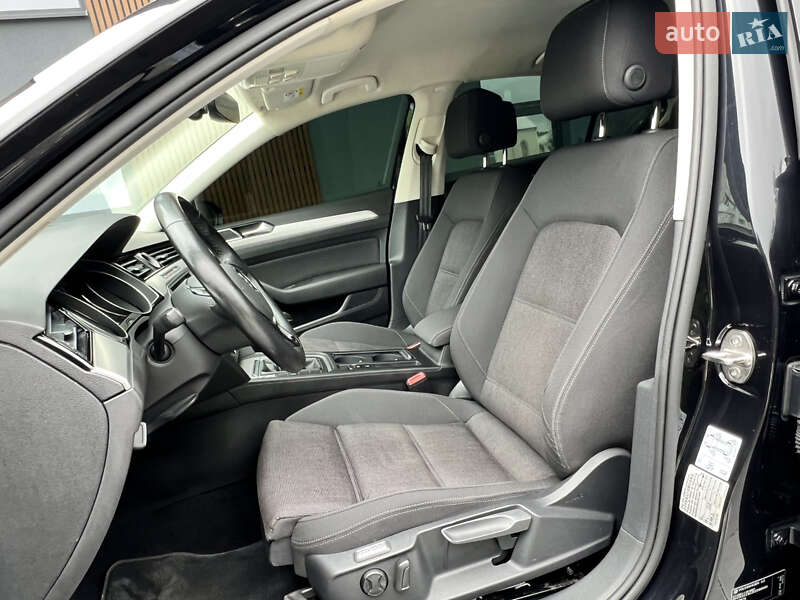 Седан Volkswagen Passat 2019 в Трускавце