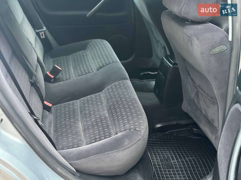 Седан Volkswagen Passat 2003 в Виннице фото 43 Седан Volkswagen Passat 2003 в Виннице