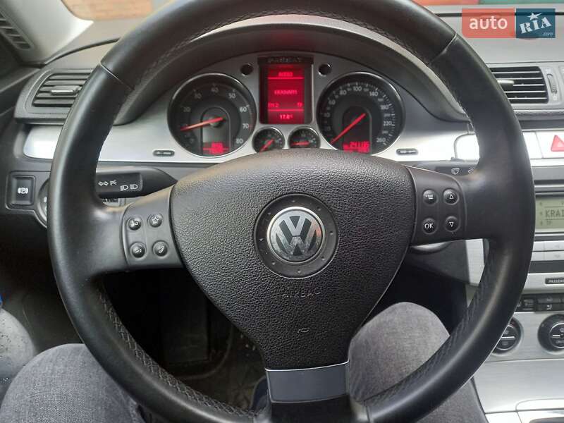 Універсал Volkswagen Passat 2006 в Хмельницькому