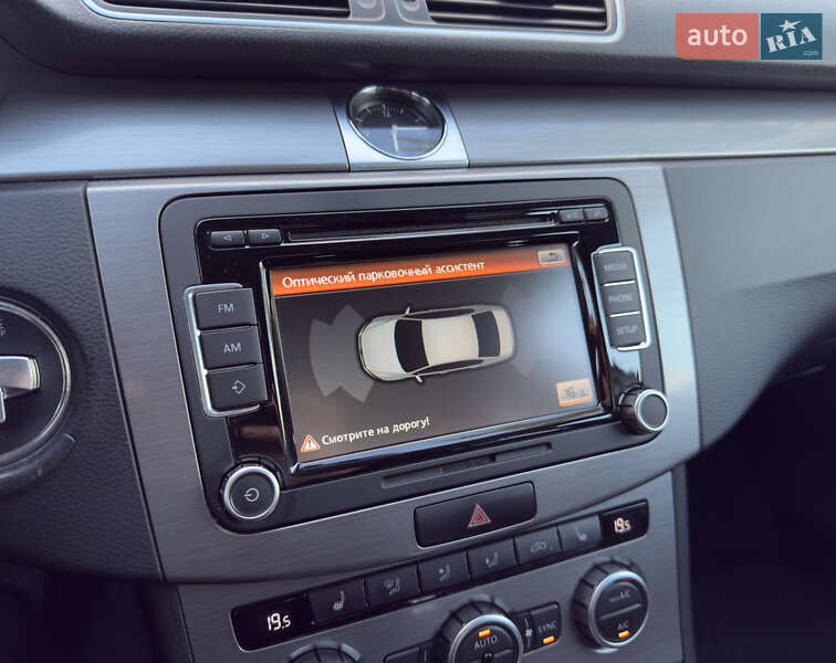 Седан Volkswagen Passat 2013 в Киеве фото 23 Седан Volkswagen Passat 2013 в Киеве