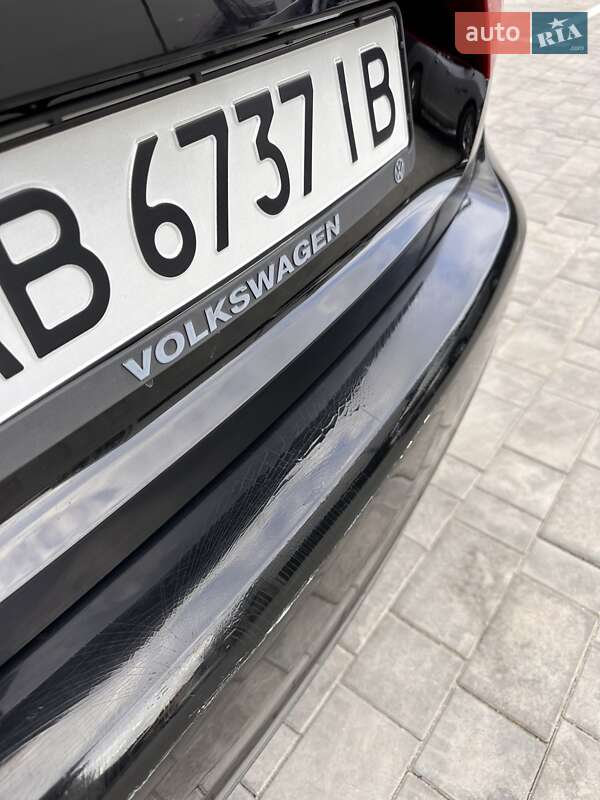 Седан Volkswagen Passat 2013 в Виннице