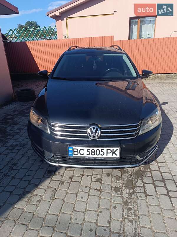 Универсал Volkswagen Passat 2011 в Судовой Вишне
