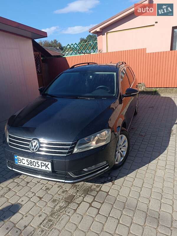 Универсал Volkswagen Passat 2011 в Судовой Вишне