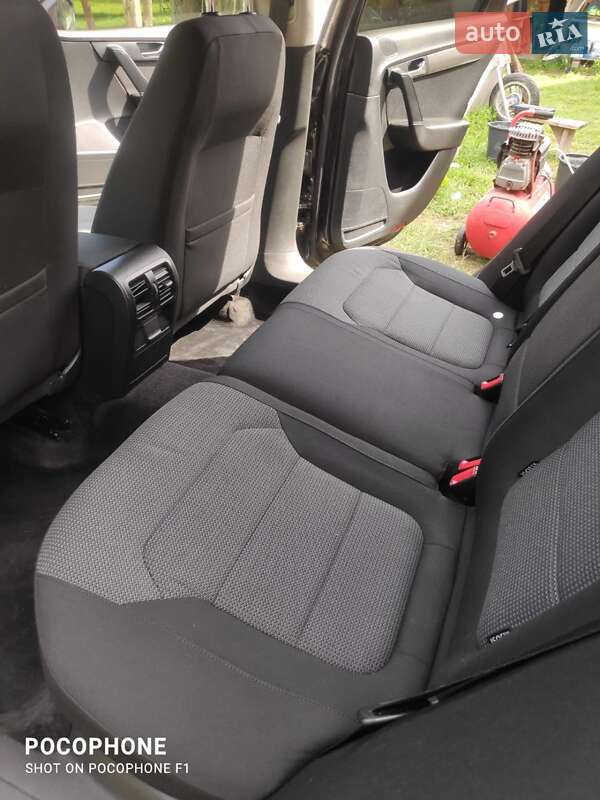 Универсал Volkswagen Passat 2011 в Судовой Вишне