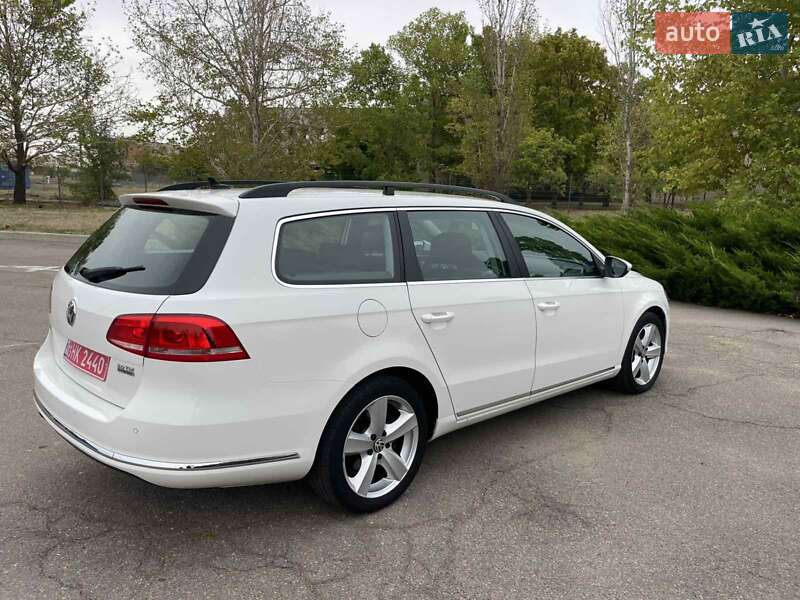 Універсал Volkswagen Passat 2013 в Миколаєві