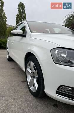 Универсал Volkswagen Passat 2013 в 