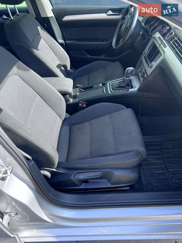 Универсал Volkswagen Passat 2016 в Каменец-Подольском