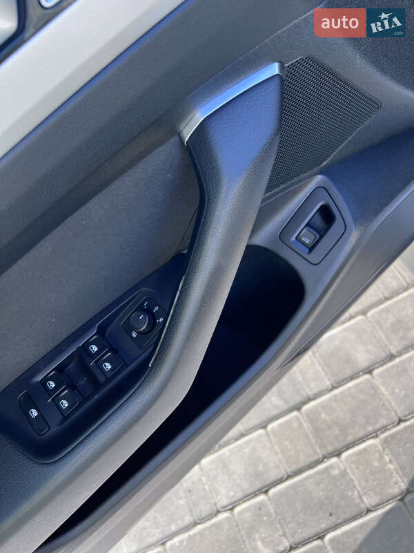 Универсал Volkswagen Passat 2016 в Каменец-Подольском