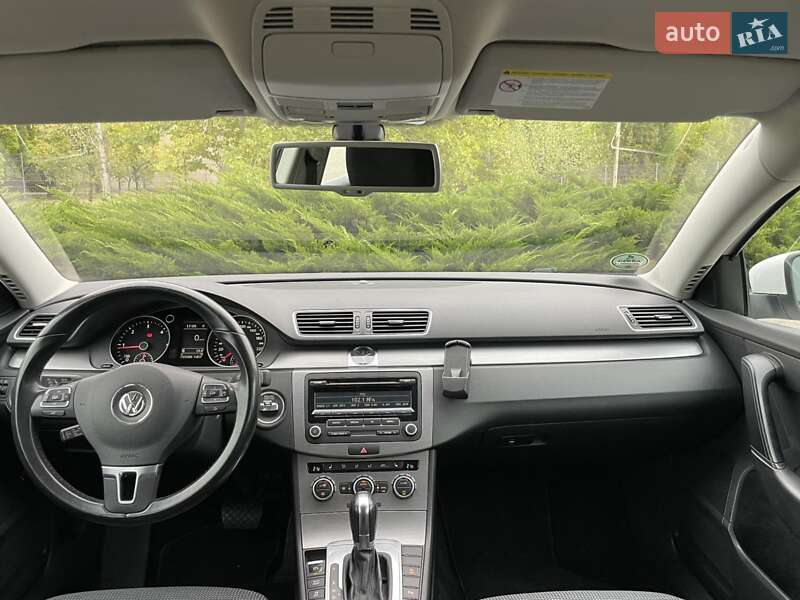 Універсал Volkswagen Passat 2013 в Миколаєві