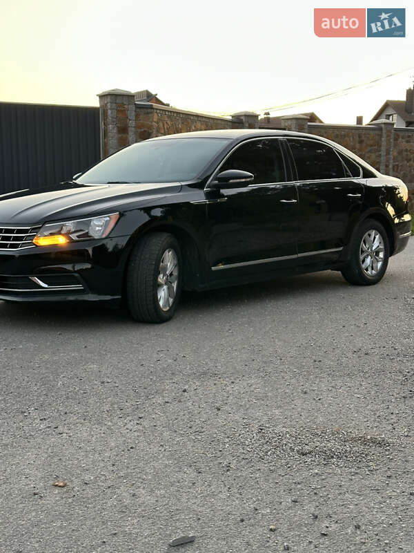 Седан Volkswagen Passat 2015 в Вінниці