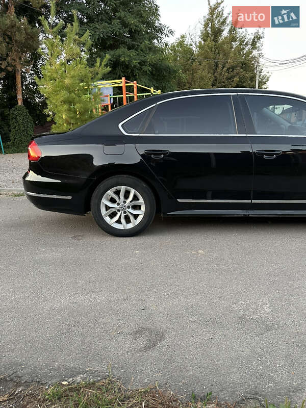 Седан Volkswagen Passat 2015 в Вінниці