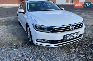 Универсал Volkswagen Passat 2017 в Ровно