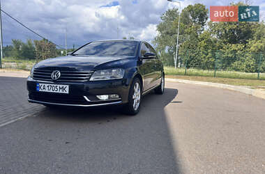 Седан Volkswagen Passat 2011 в 