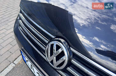 Седан Volkswagen Passat 2011 в 