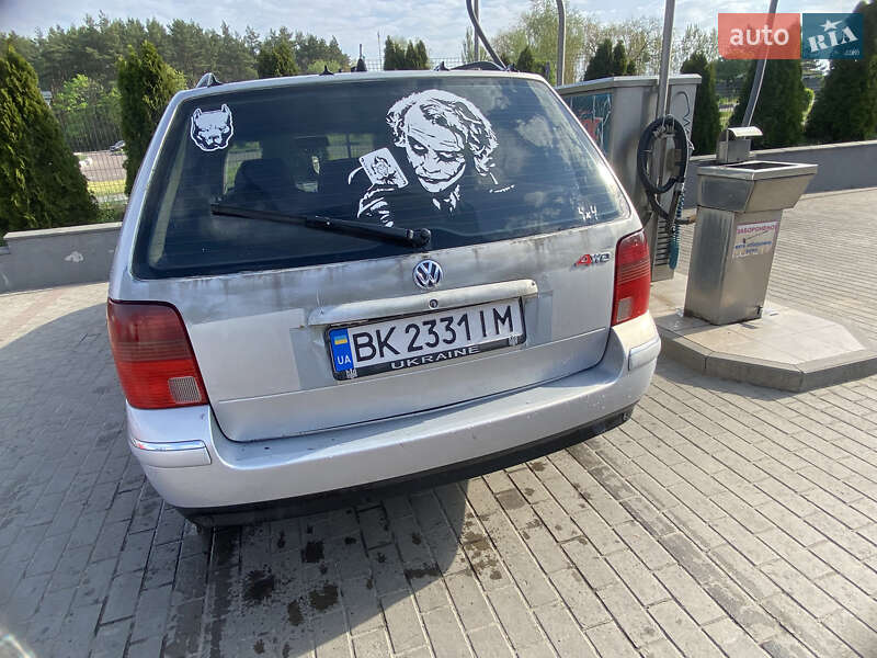 Універсал Volkswagen Passat 1999 в Вараші
