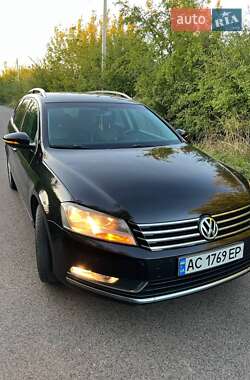 Універсал Volkswagen Passat 2012 в Луцьку