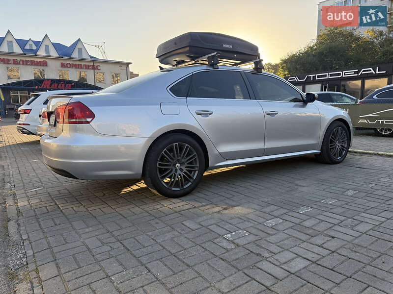 Седан Volkswagen Passat 2013 в Черновцах