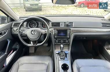 Седан Volkswagen Passat 2015 в 