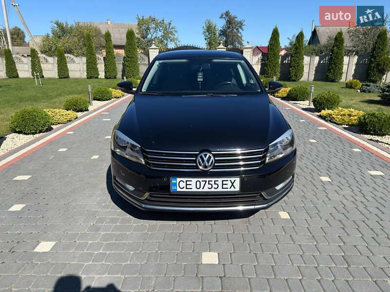 Седан Volkswagen Passat 2012 в Сторожинце