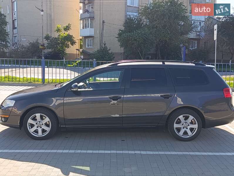 Универсал Volkswagen Passat 2009 в Долине